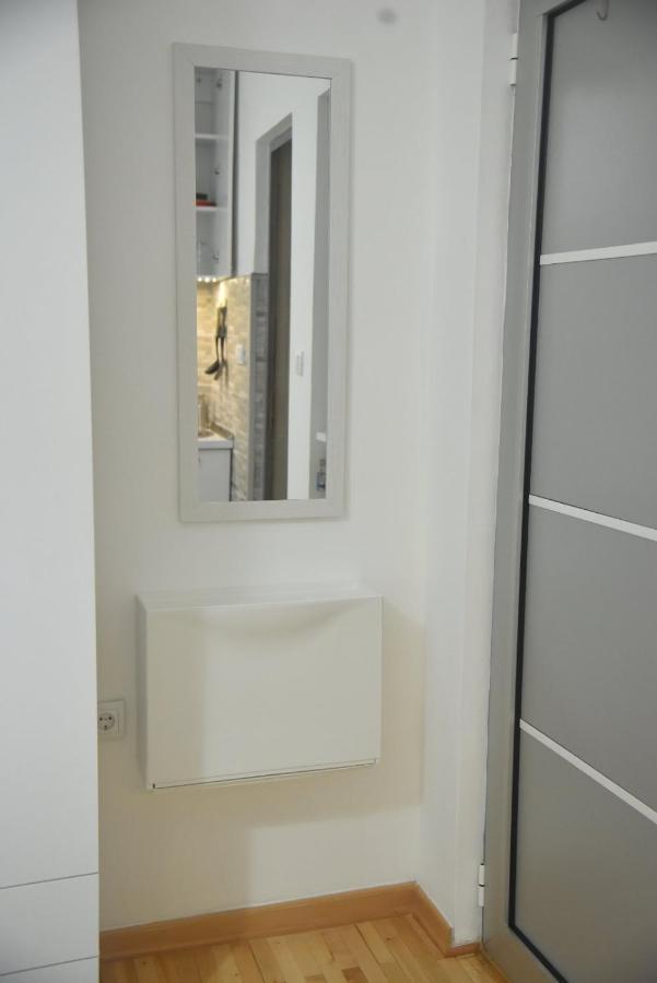Dekart 2 Apartment Ni 외부 사진